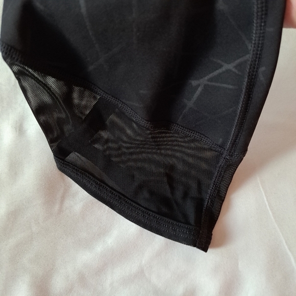 Athleta women's  black Sonar Angle Aura legging size small - Picture 3 of 7